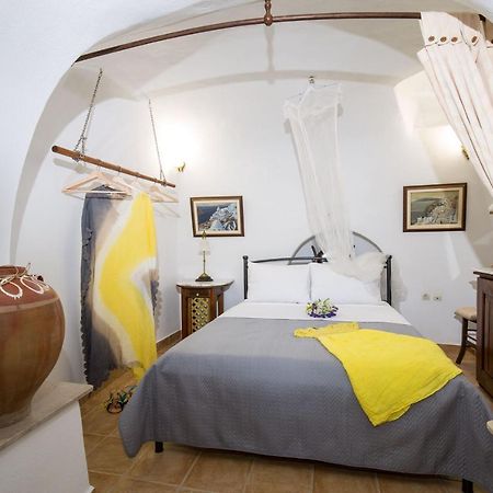 Appartement Mylopetres à Oia  Extérieur photo