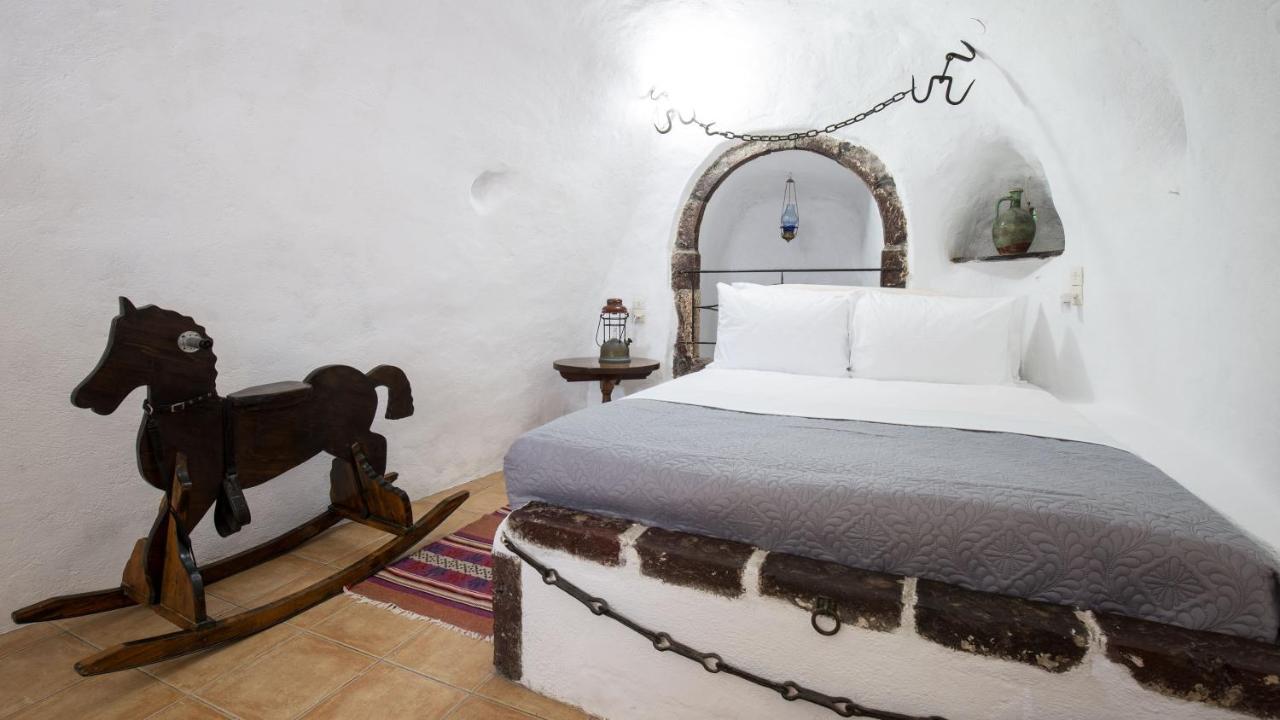 Appartement Mylopetres à Oia  Extérieur photo