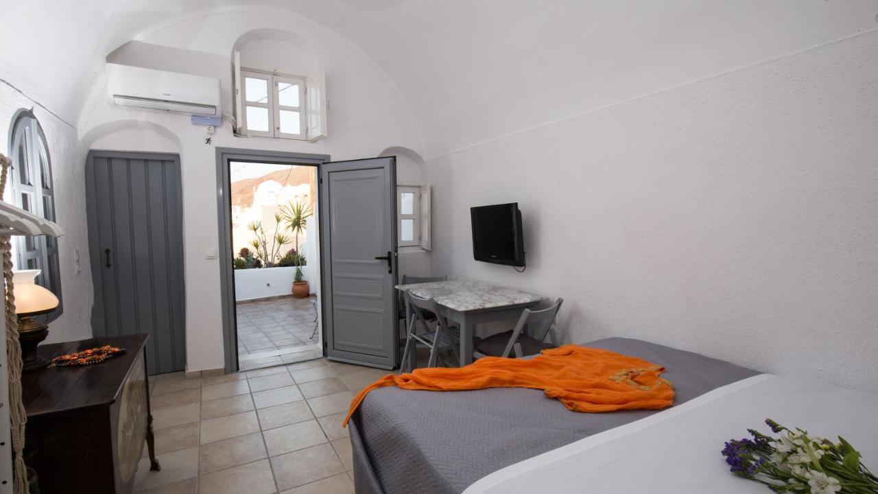 Appartement Mylopetres à Oia  Extérieur photo