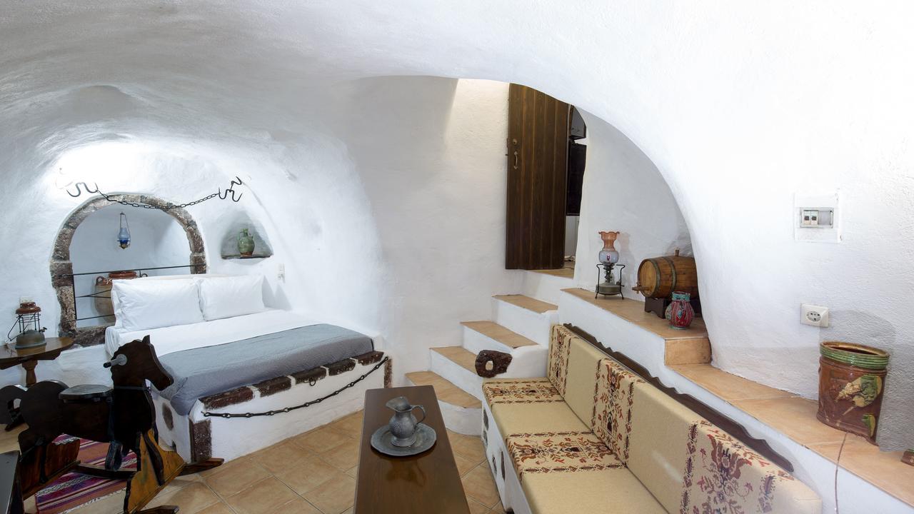 Appartement Mylopetres à Oia  Extérieur photo