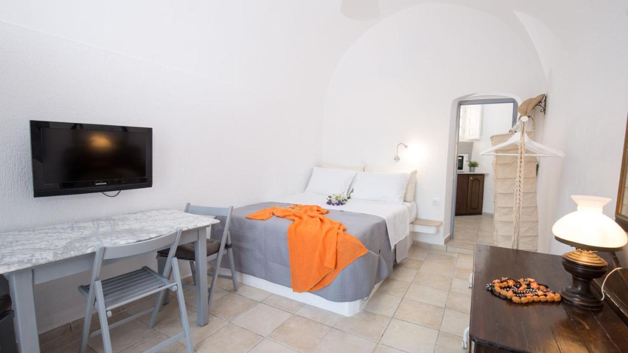 Appartement Mylopetres à Oia  Extérieur photo